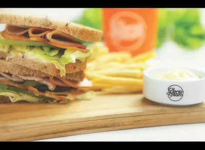 Smoked Chicen Sandwich